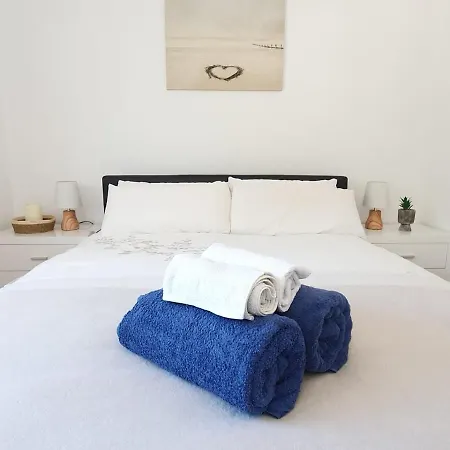 Seaside Villa: 5-bedroom Retreat With Pool And Ocean Views * Manilva