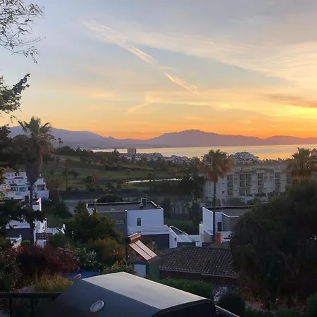 Seaside Villa: 5-bedroom Retreat With Pool And Ocean Views Villa Manilva